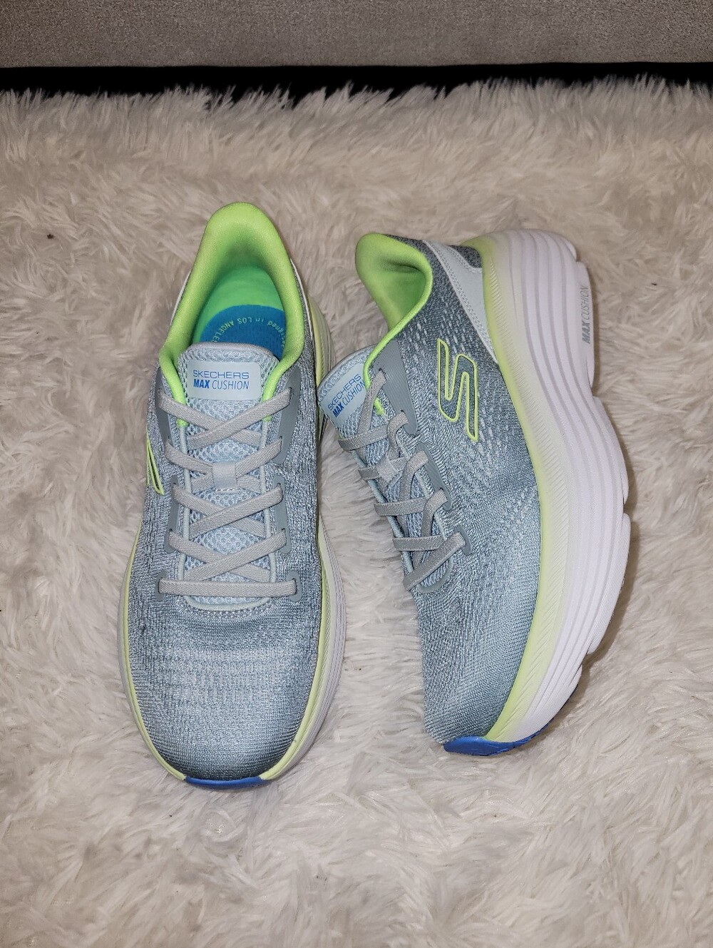 New Skechers Max Cushioning Endeavour Sneakers Size 8